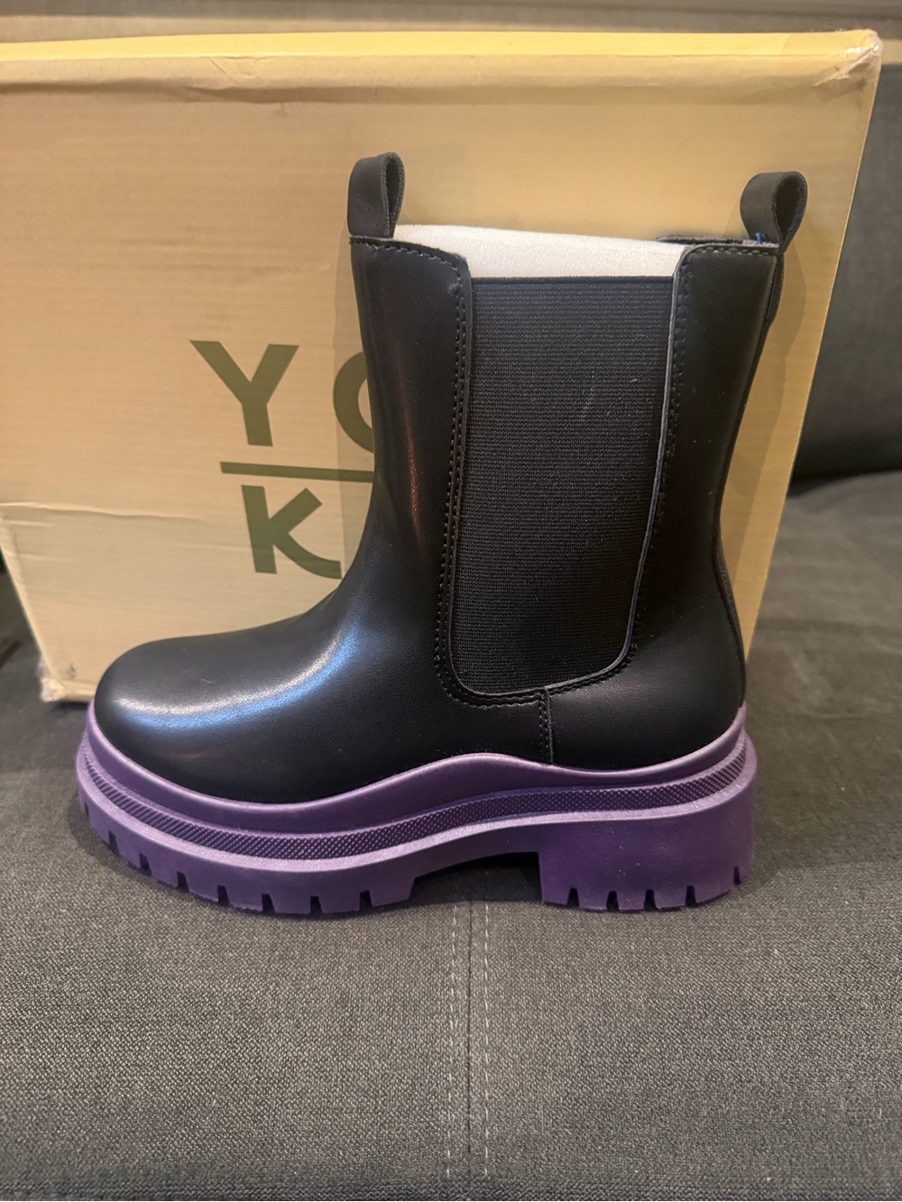 Yoki Women’s Arko-2 Pull On Chelsea Boots Black Lavender Size 6 M US